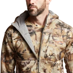 'Sitka' Men's Traverse Hoody - Optifade Waterfowl : Marsh -Outdoor Apparel Shop IMG SITKA WL 2022 600026 WL Traverse Hoody Optifade Waterfowl 592p Studio 02270 1024x1024@2x