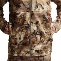 'Sitka' Men's Traverse Jacket - Waterfowl : Waterfowl Marsh -Outdoor Apparel Shop IMG SITKA WL 2022 600028 WL Traverse Jacket Optifade Waterfowl 592p Studio 03939 1024x1024@2x