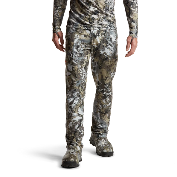 'Sitka' Men's Traverse Pant - Whitetail : Elevated II 'Sitka' Men's Traverse Pant - Whitetail : Elevated II -Outdoor Apparel Shop IMG SITKA WT 2022 600029 EV Traverse Pant Optifade Elevated II 592p Studio