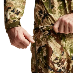 'Sitka' Men's Dew Point Jacket - Optifade Subalpine -Outdoor Apparel Shop Img SITKA BG 2021 50254 SA Mens Dew Point Jacket Optifade Subalpine 1000p Studio 0759 1024x1024@2x